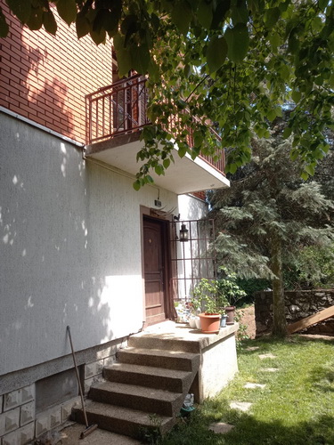 Avala, kragujevacki put. 200 m2, uknjizena 130.000 e